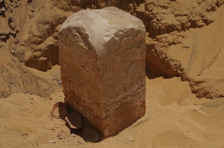 Missione di Leiden-Torino a Saqqara: scoperta stele quadrifronte - Djed Medu