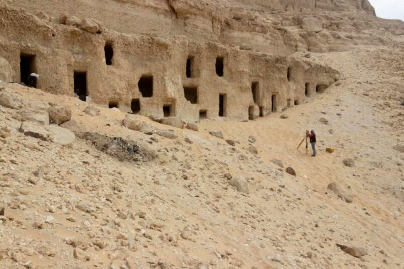 Sohag, censite 250 tombe rupestri - Djed Medu