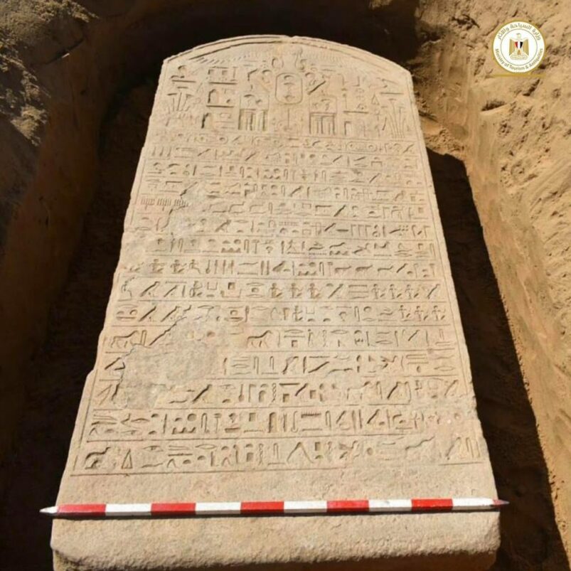 Ismailia, contadino scopre stele di XXVI dinastia - Djed Medu