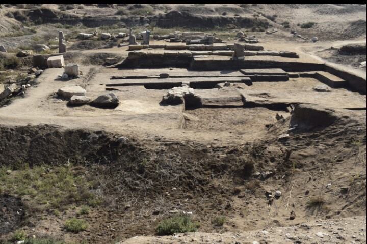 Scoperti resti di un tempio e statue reali a Buto - Djed Medu