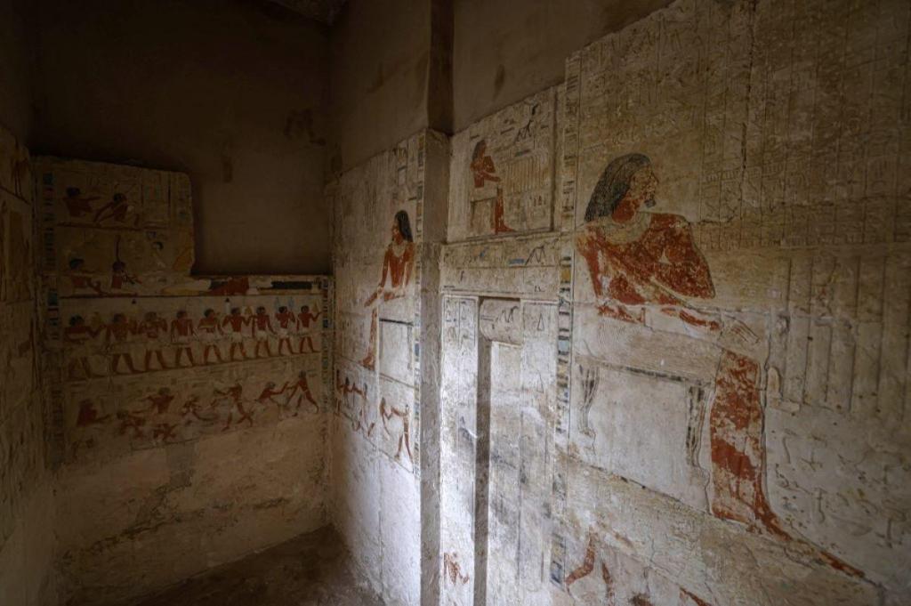 Saqqara, scoperti due laboratori per il trattamento delle mummie umane e animali - Djed Medu