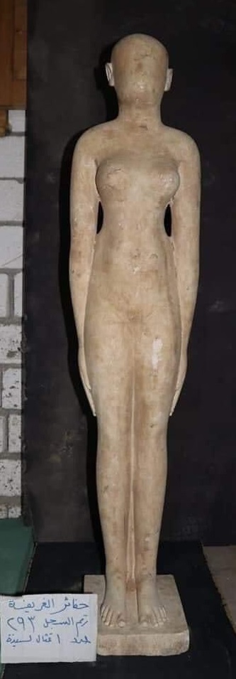 Tuna el-Gebel, scoperta tomba di un tesoriere di XXVI dinastia, con canopi in alabastro, centinaia di ushabti e due statue in pietra - Djed Medu